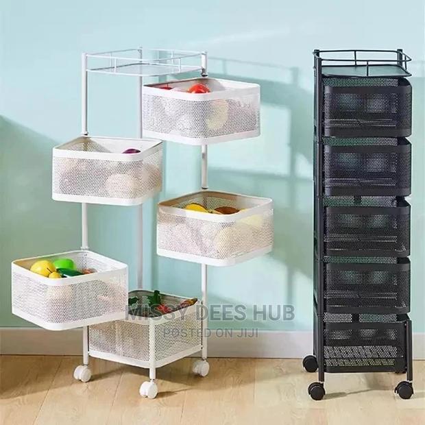 Trolley With Rotating Shelves · Photo 2