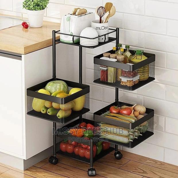 Trolley With Rotating Shelves · Photo 1