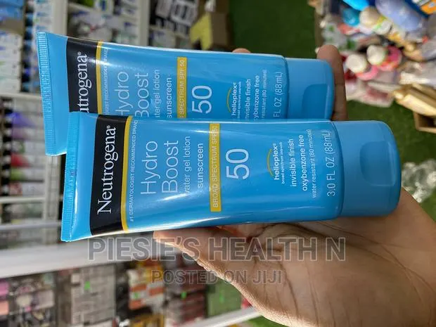 Neutrogena Hydro Boost Water Gel Sunscreen SPF50 · Photo 1