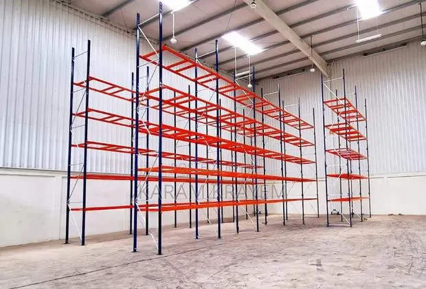 Heavy-Light Duty Racking · Photo 1