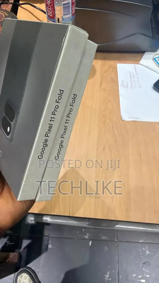 New Google Pixel 11 Pro Fold 256 GB Black · Photo 1