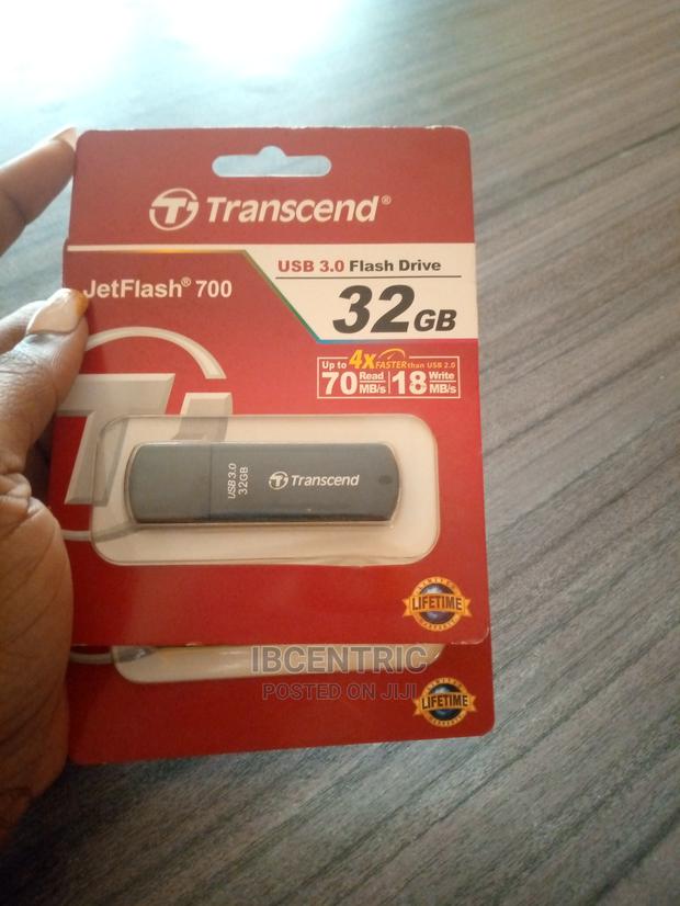 Transcend 32GB Flash Drive · Photo 3