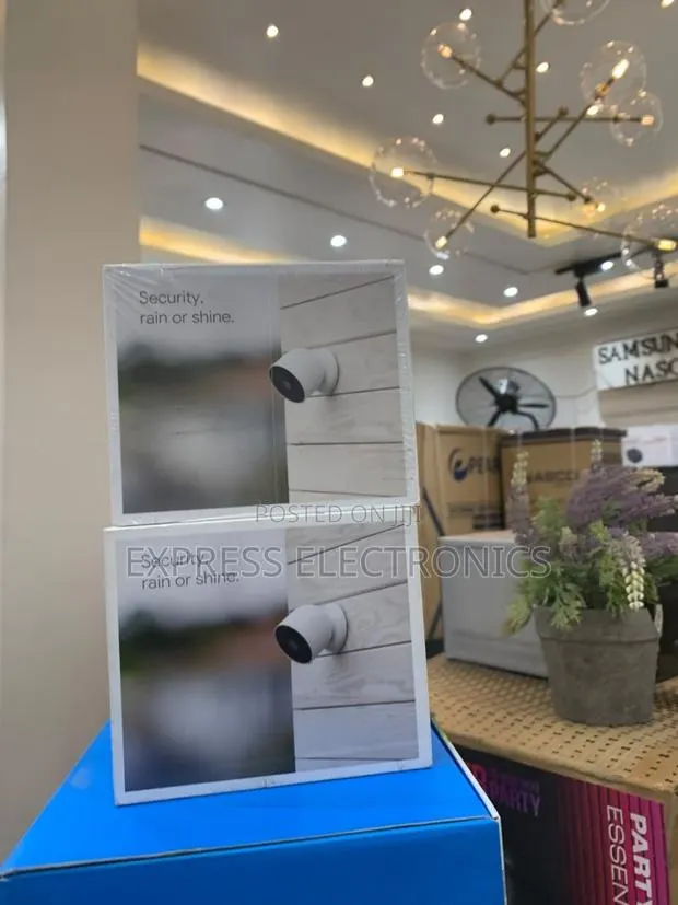 Brand New Nest Cam Outdoor / Indoor Camera (Battery) · Photo 1