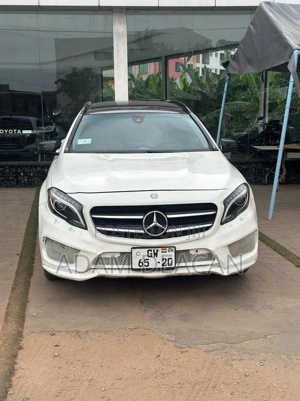 Mercedes-Benz GLA 250 2016 White · Photo 1