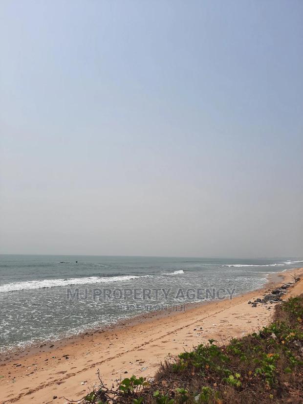 Beach Front Land at Prampram · Photo 2