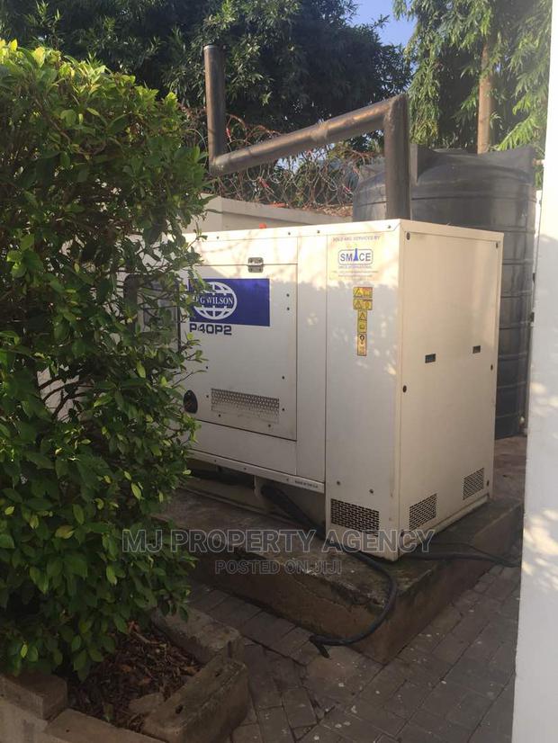 10bdrm House in Community 12, Tema Metropolitan for sale · Photo 3