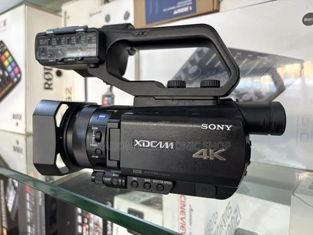 Sony Video Camera PXW X70 · Photo 1