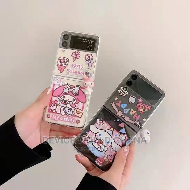 Moshow Design Transparent Case For Samsung Z Flip 3 · Photo 4