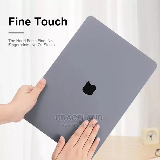 Original New Cream Matte Case for M2 2022 Macbook Pro/Air · Photo 4