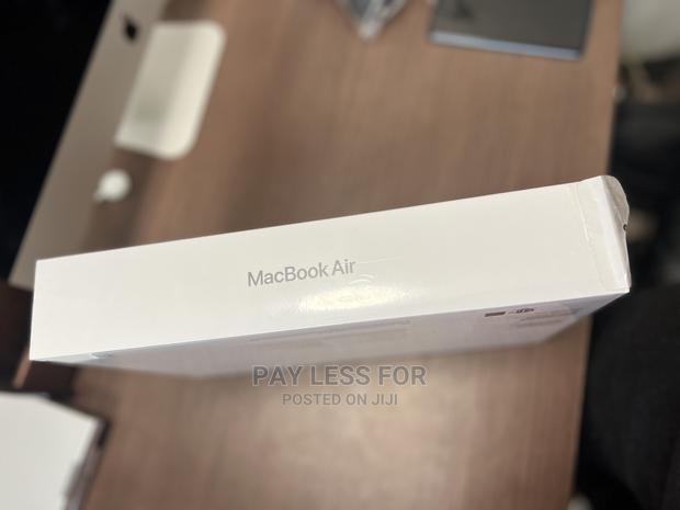 New Laptop Apple MacBook Air 2020 8GB Intel Core I5 SSD 256GB · Photo 2