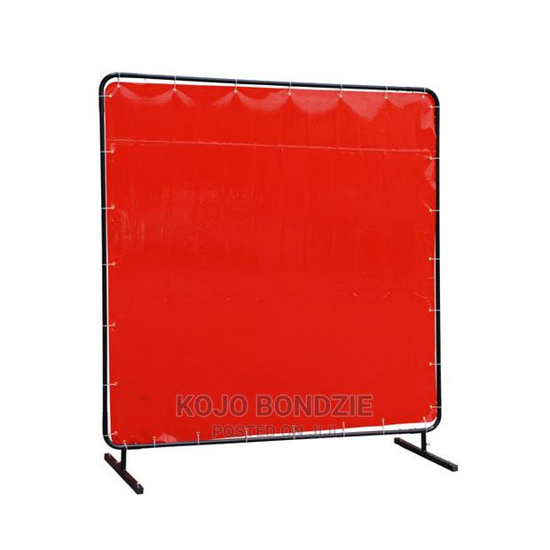 Welding Screen · Photo 1