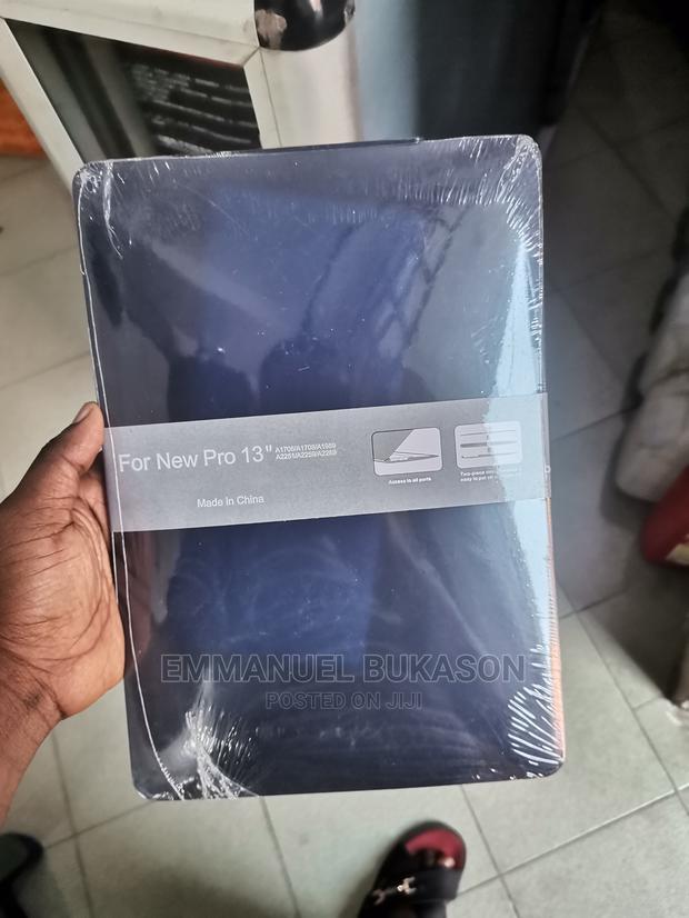 Macbook Pro 13inch Case · Photo 1