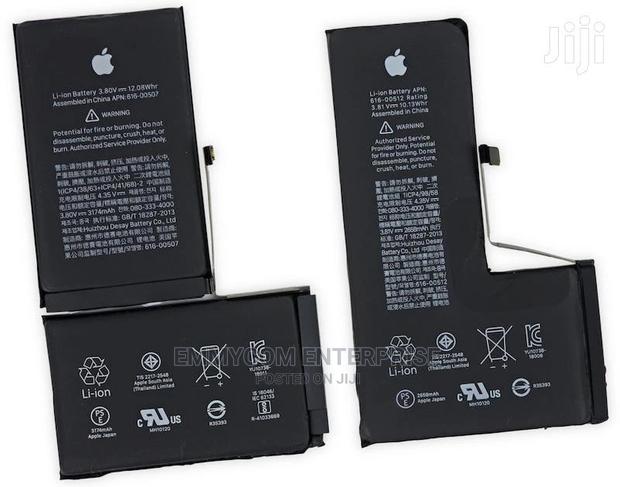 Original APPLE iPhone X Battery With Replacement · Photo 2
