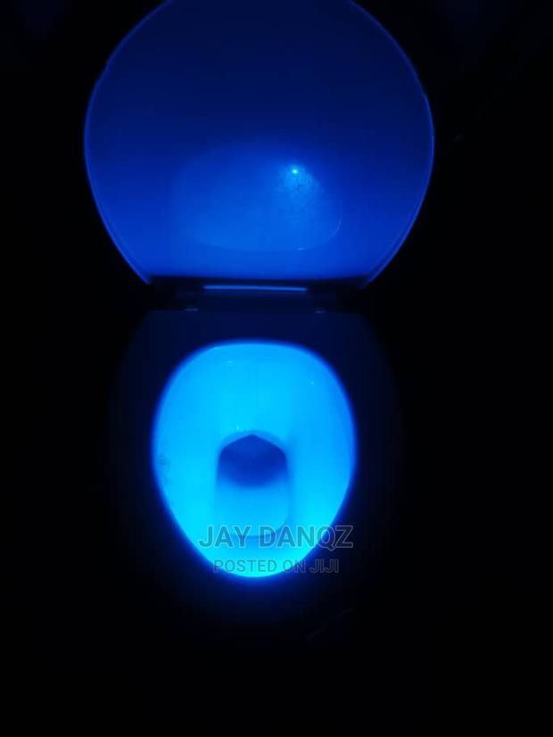 Smart Waterproof Toilet Seat Light · Photo 5