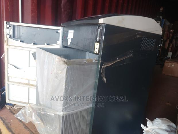 Fellowes C-420c Office Cross Cut Paper Shredder · Photo 8