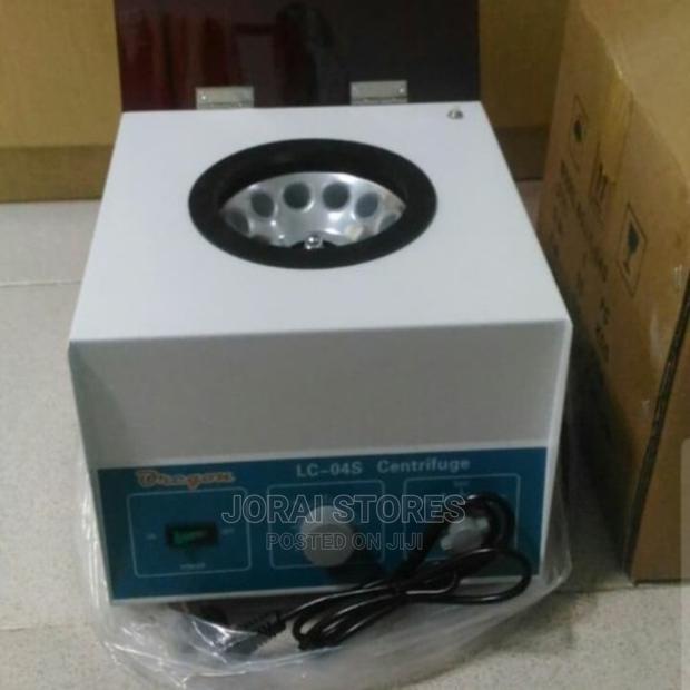 8 Holes Centrifuge · Photo 1