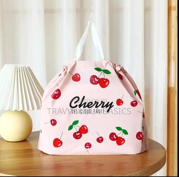 Cherry Design Drawstring Bags · Photo 2
