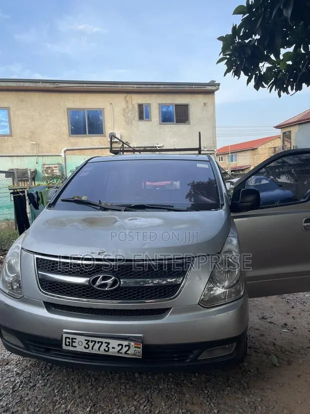 Hyundai Grand Starex · Photo 3