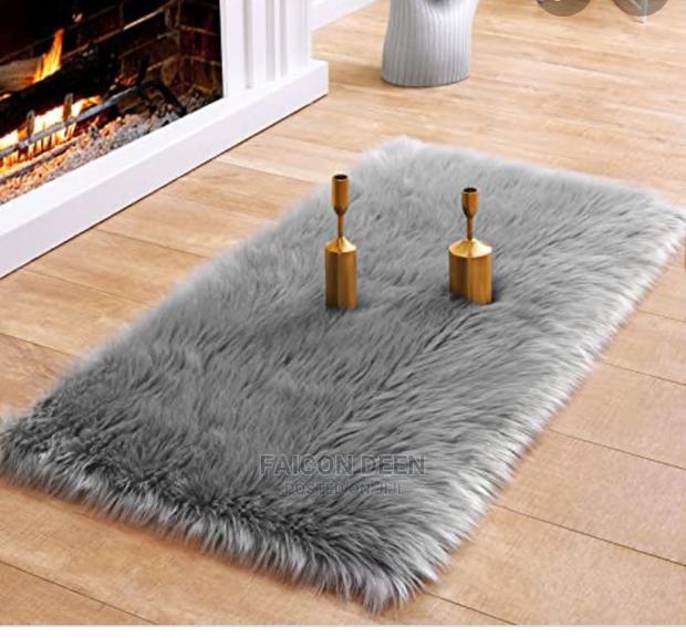 Fluffy Center Carpet (Ultra Soft Fur)All Colors Available · Photo 1