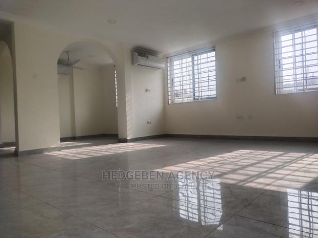 3bdrm Duplex in Adenta for rent · Photo 4