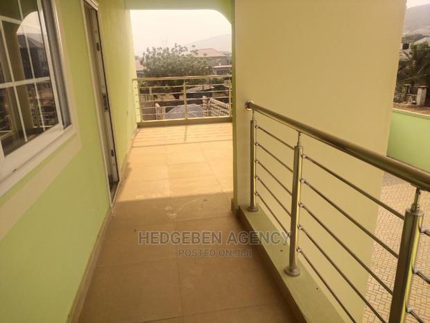 3bdrm Duplex in Adenta for rent · Photo 5