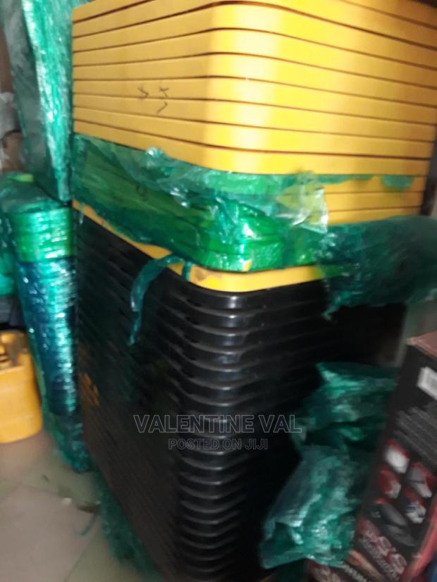 Black Plastic Container With Yallow Cover Size 27 · Photo 2