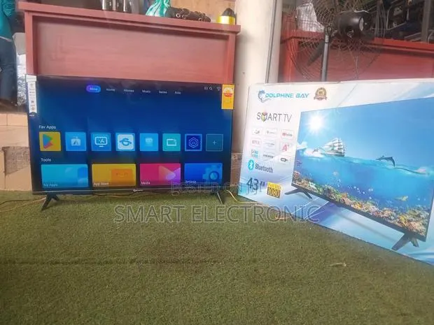 Dolphin Bay 43” Smart TV Full HD 1080p, Bluetooth Smart Entertainment · Photo 1