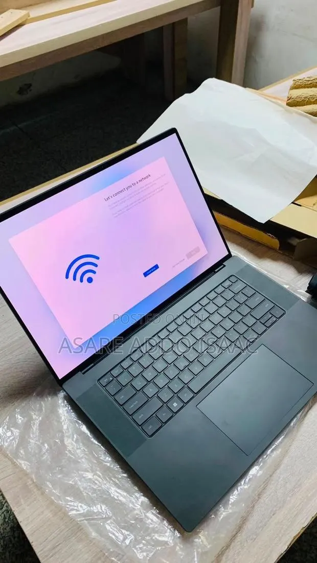 New Laptop HP 550 32GB Intel Core i7 SSD 2T · Photo 1
