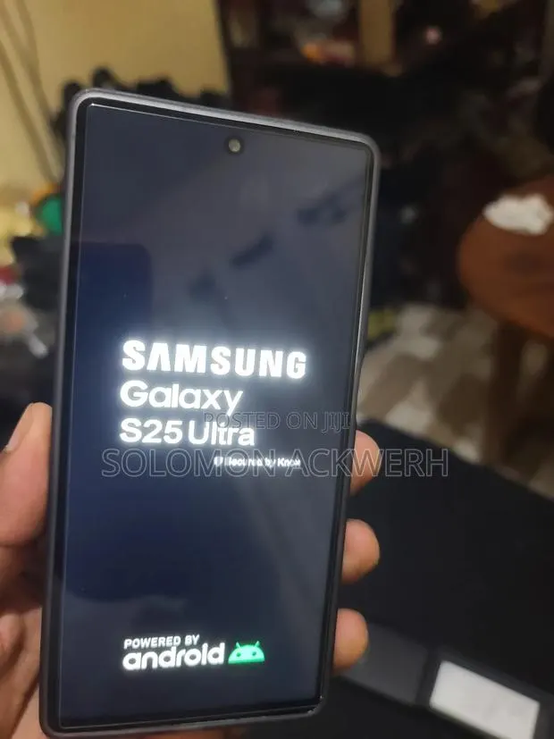 New Samsung Galaxy S25 Ultra 1 TB Black · Photo 1