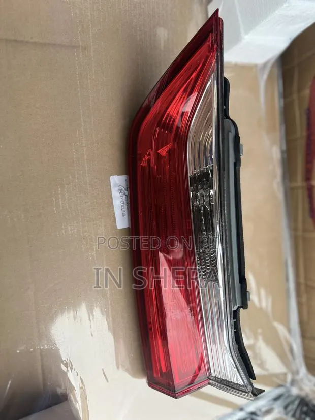 Honda CRV Boot Light 2017 2018 2019 2020 · Photo 1