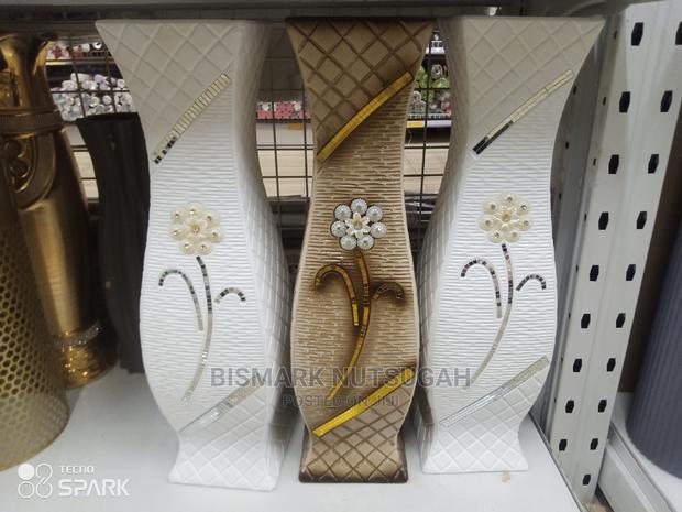 Flower Pot for Sale · Photo 1