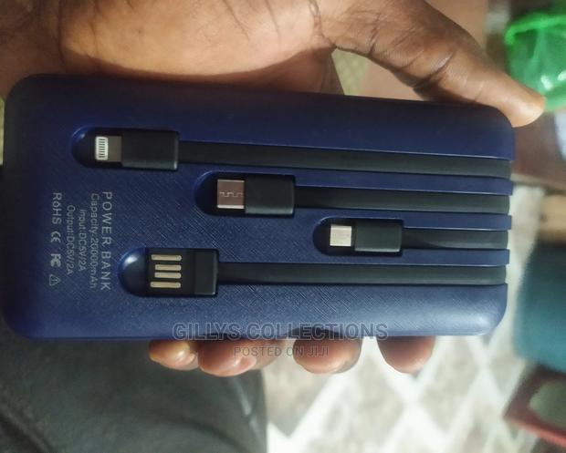 POWER BANK Intelligent Quick Charge · Photo 3
