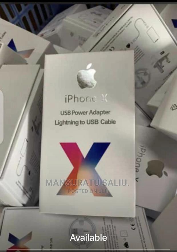iPhone Original Charger · Photo 2