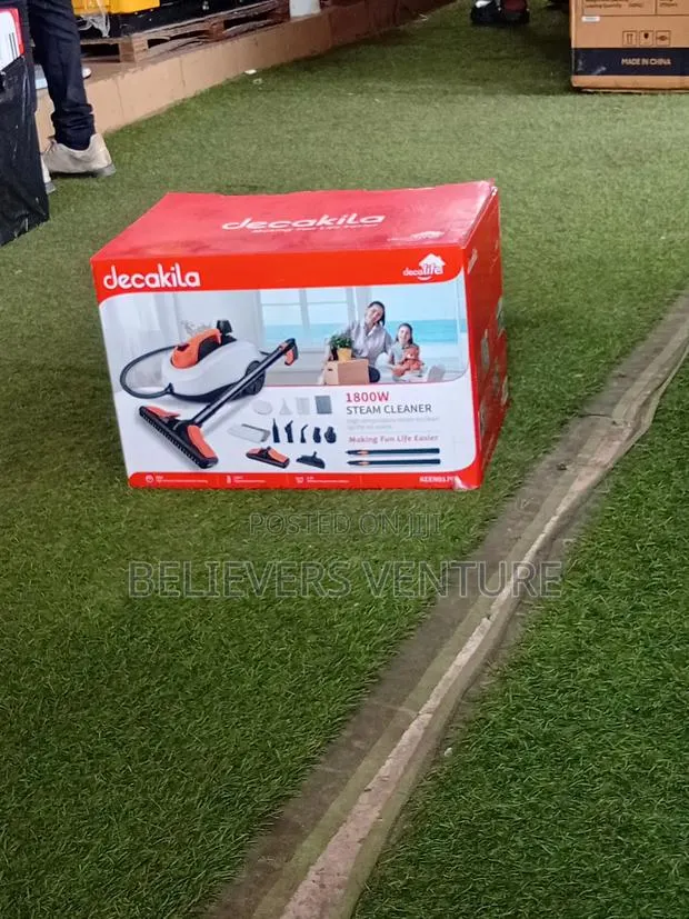 High-Power Steam Cleaner for Tiles, Glass Upholstery · Photo 1