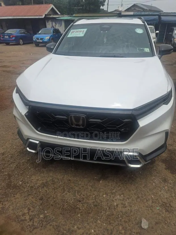 Honda CR-V 2024 White · Photo 1