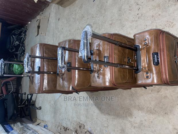 Concord Traveling Bags Set · Photo 2
