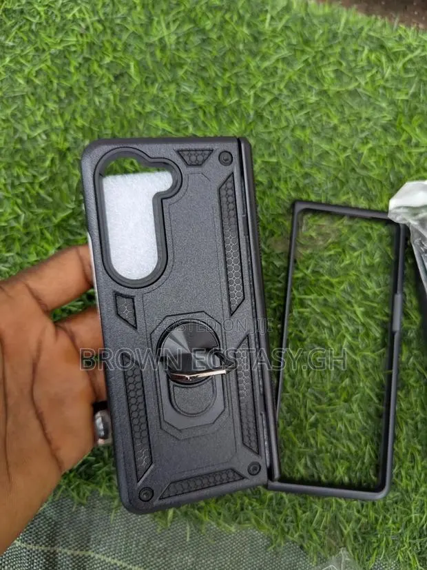 Fold 5 Rugged Case · Photo 1