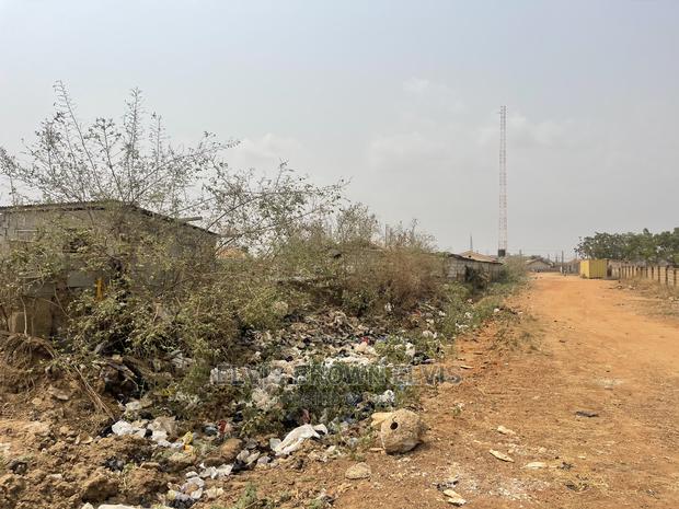 Do Call if You to Buy a Roadside Plot at Legon Hills · Photo 1