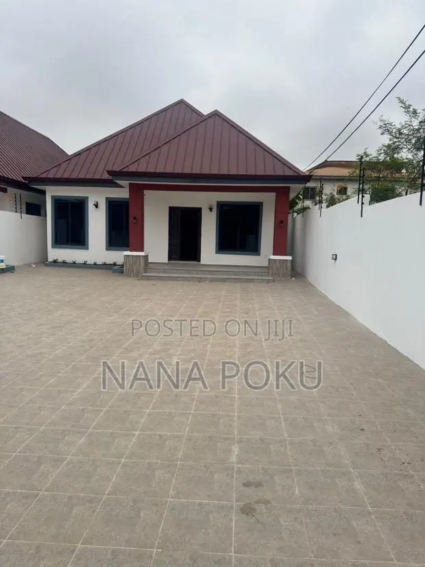3bdrm Bungalow in Adenta for sale · Photo 1