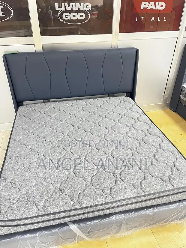 Compressed Mattress · Photo 1