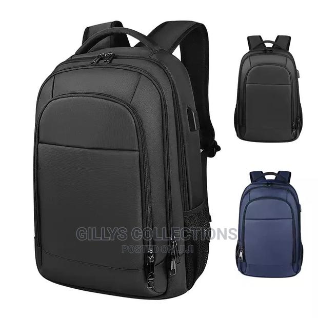Waterproof Laptop Backpack Men and Women · Photo 1