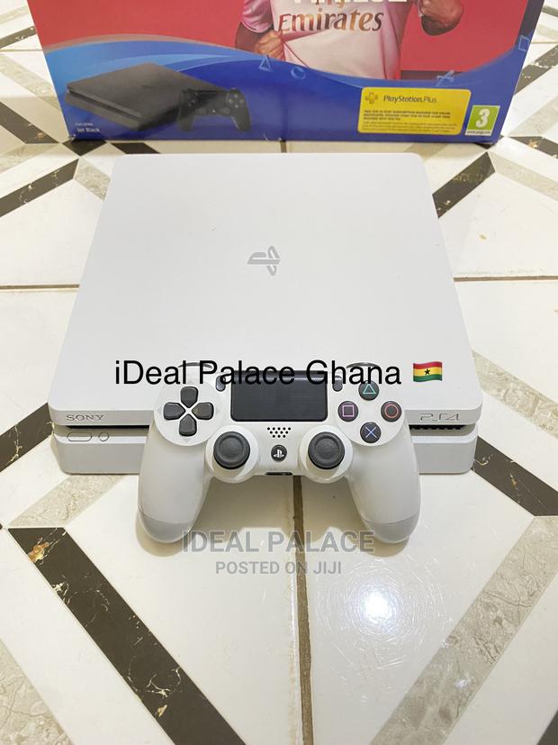 Slim Ps4 Limited White Edition · Photo 4