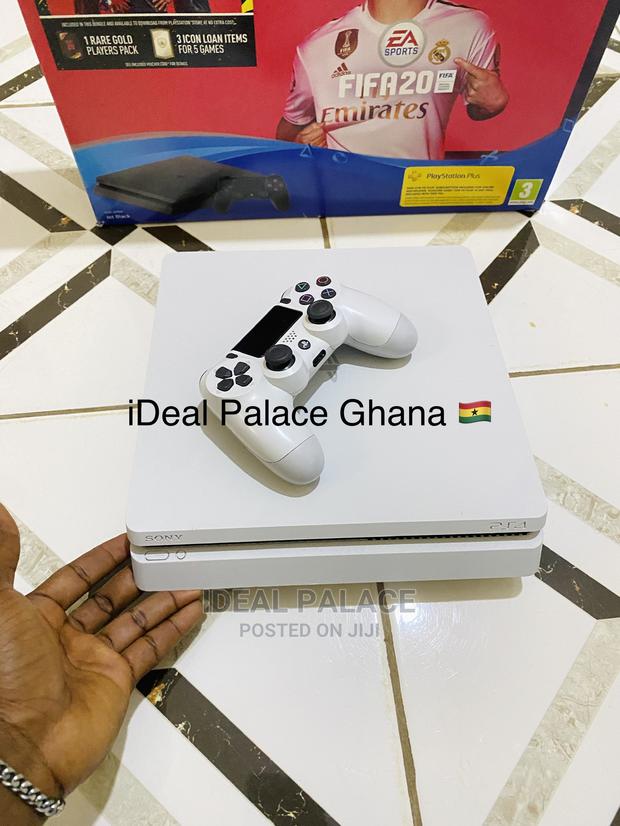 Slim Ps4 Limited White Edition · Photo 2