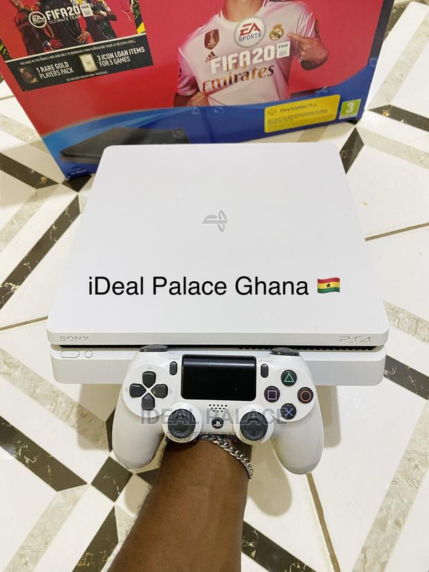 Slim Ps4 Limited White Edition · Photo 1