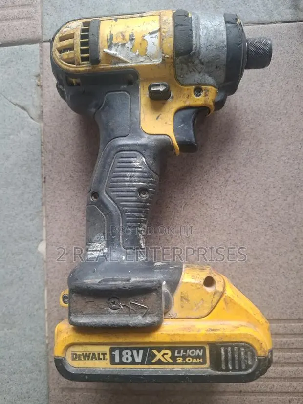 DeWalt Impact Driver Wrench · Photo 1