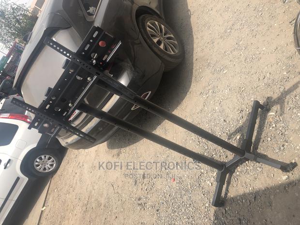 Latest Mobile Tv Stand/Trolley for Led/LCD 32-70" With Shelf · Photo 1