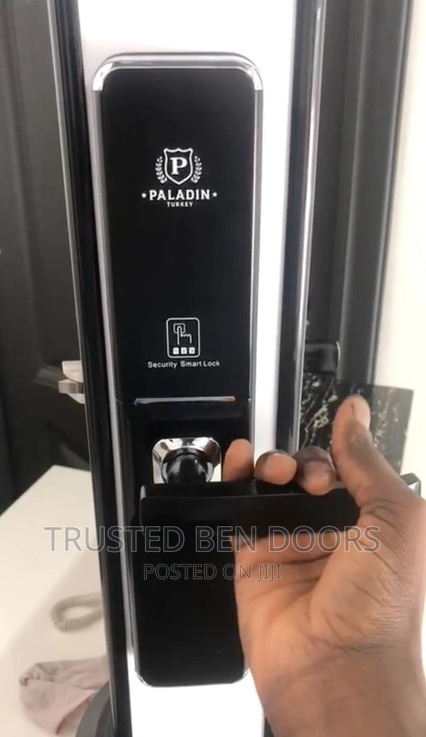 Paladin Smart Door Lock [Card Swipe/ Fingerprint/ Passcode] · Photo 1