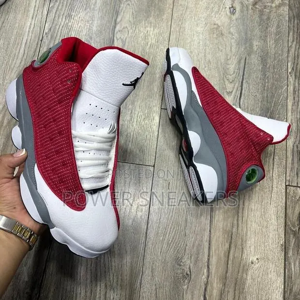 Jordan 13 Blue and Red · Photo 1