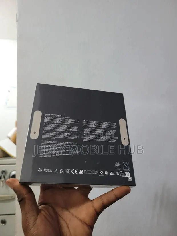 New Google Pixel 9 Pro Fold 256 GB Green · Photo 1