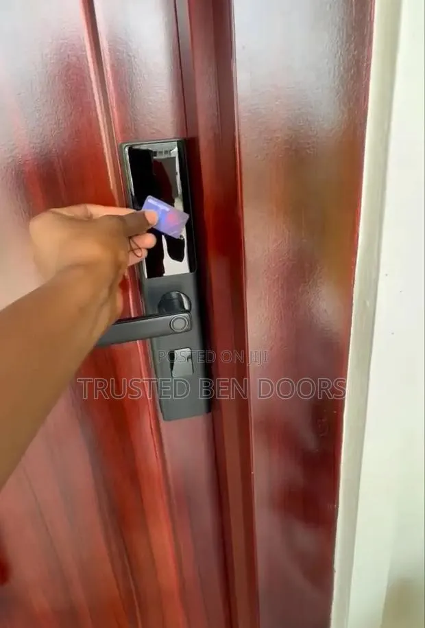 Tuya App Wifi Biometric Smart Lock For Security And Wooden Doors · Photo 1